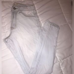 Skinny jeans